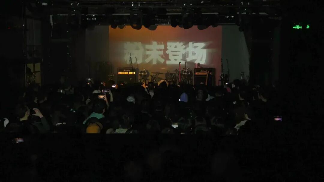 02.jpg